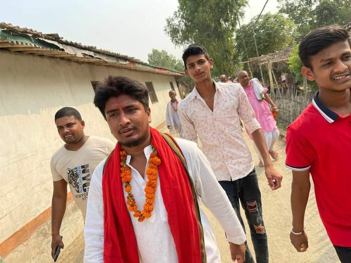 सर्लाहीका राजाबाबु यादव २२ वर्षमै गाउँपालिका अध्यक्ष बने