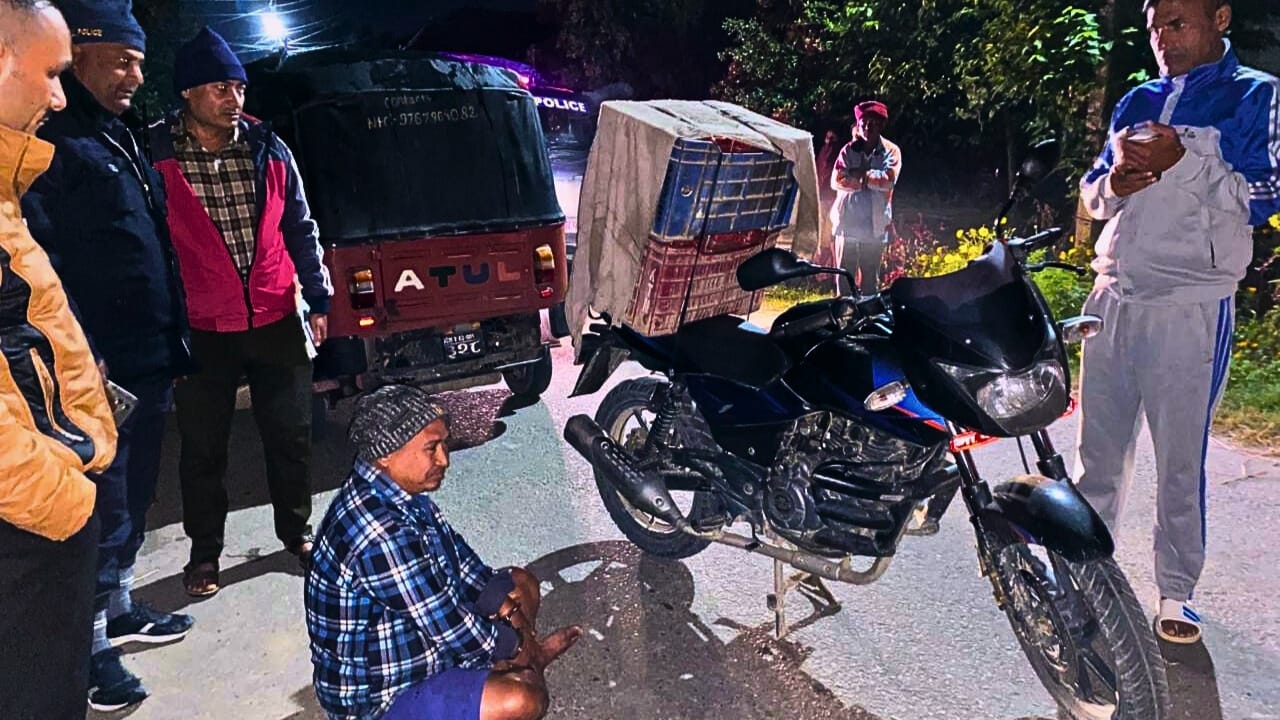 शिव मन्दिरनजिक प्रहरीको ‘ट्याकडाउन’, गाँजासहित तस्कर पक्राउ