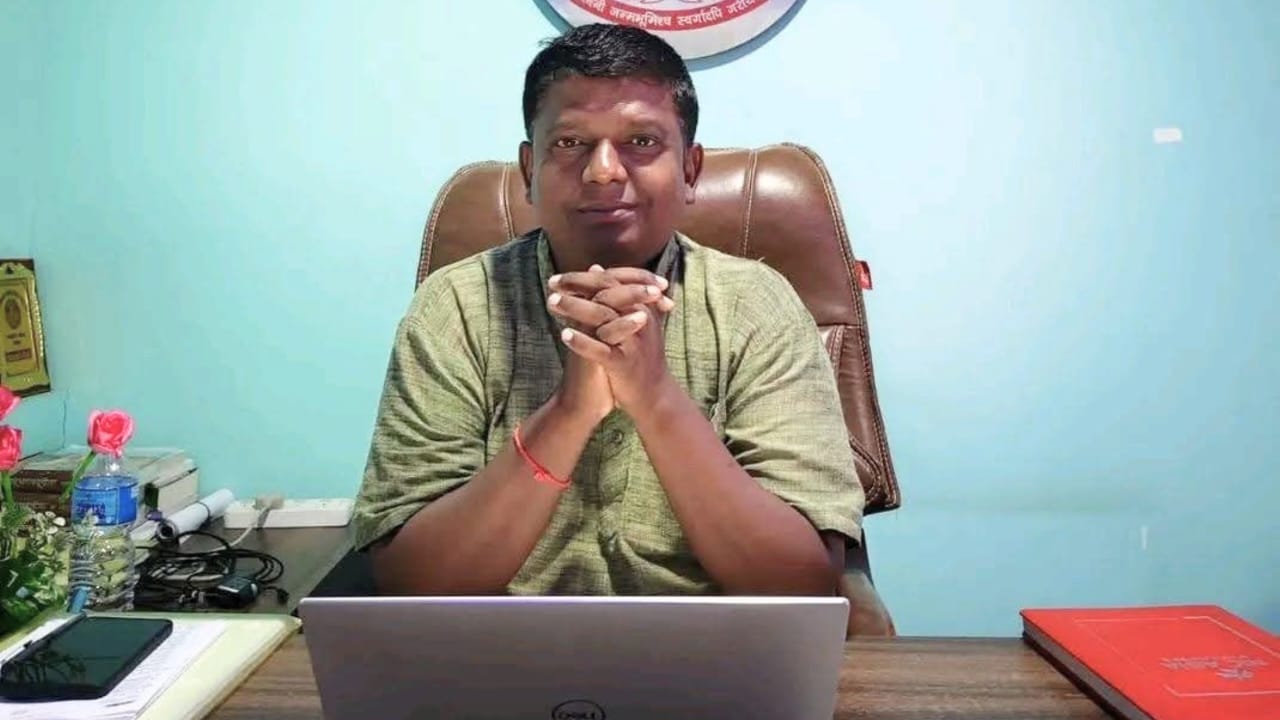 निर्वाचनमा ‘अन्तर्घात’ गरेको आरोपपछि कांग्रेसको कारबाही प्रक्रियामा राजकुमार महतो